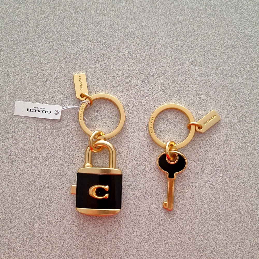NEW-Coach Lock and Key & Key Ring - Picture 5 of 5